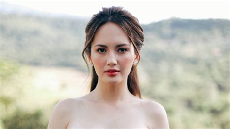 LOOK: Ellen Adarna is nude and agile in her latest photoshoot